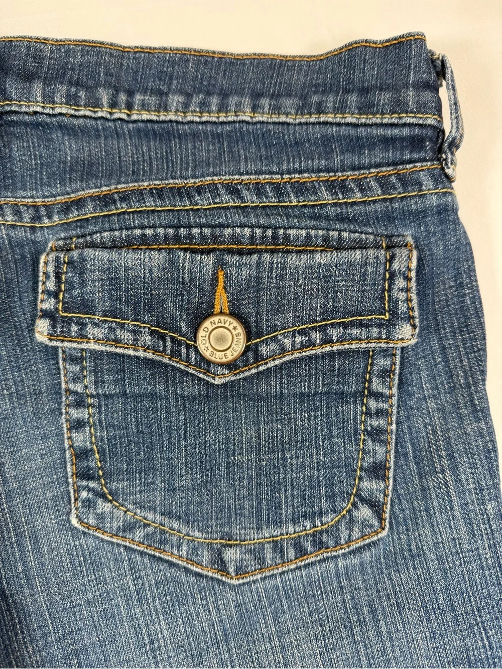 OLD NAVY Womens Denim Bermuda Shorts 8 Y2K Revival 2007 Low Rise Long Jorts